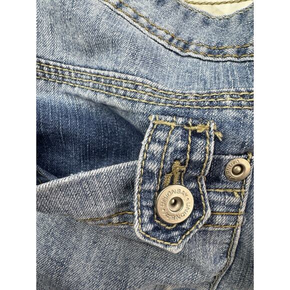 Vintage Y2K UnionBay Womens Denim Cargo Shorts 13 Blue Juniors Retro Millennial - Picture 14 of 16